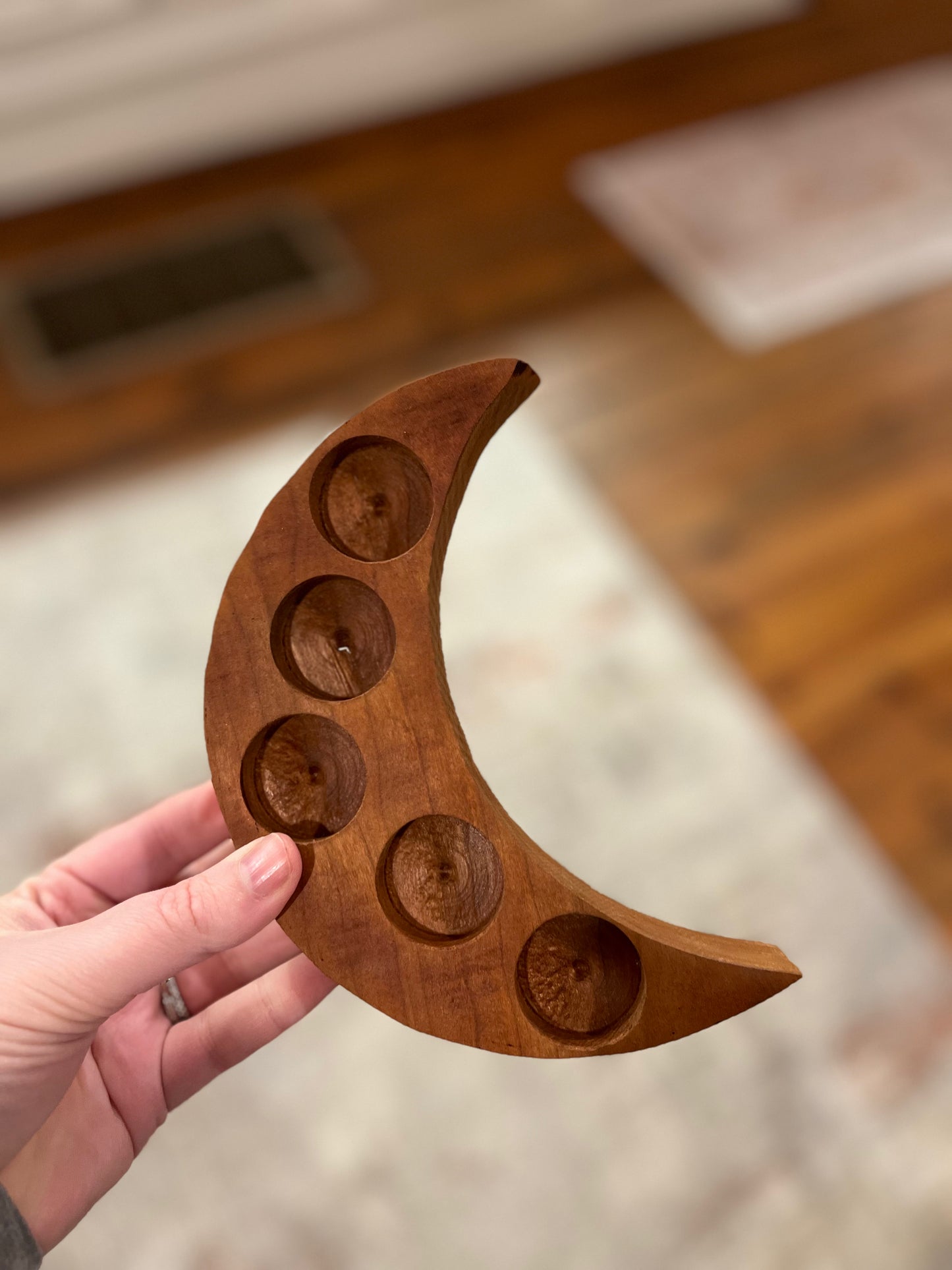Moon Essential Oil Stand
