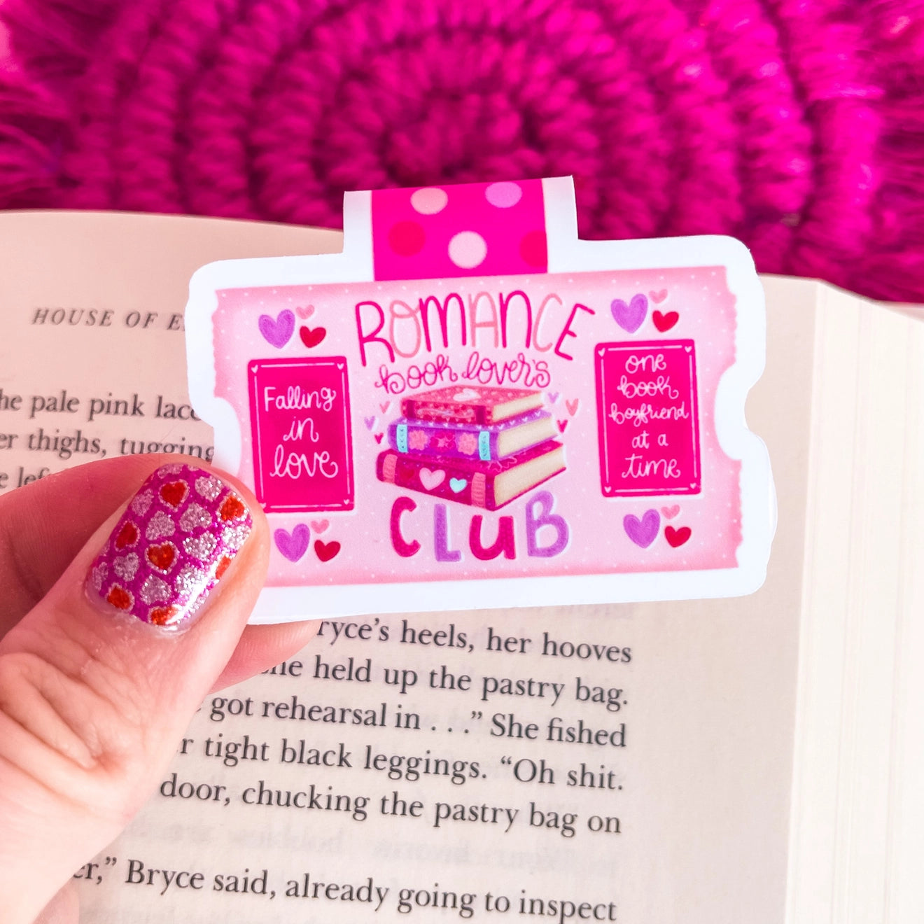 Romance Book Lover's Club | Magnetic Bookmark