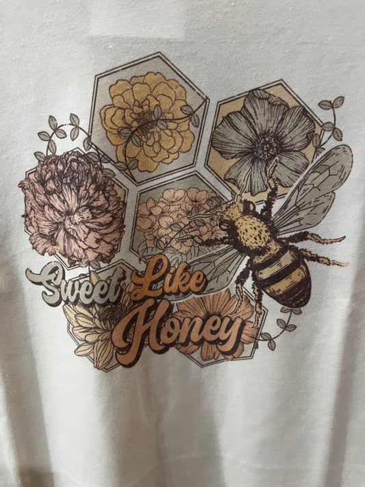 Sweet Like Honey Tee | Spring