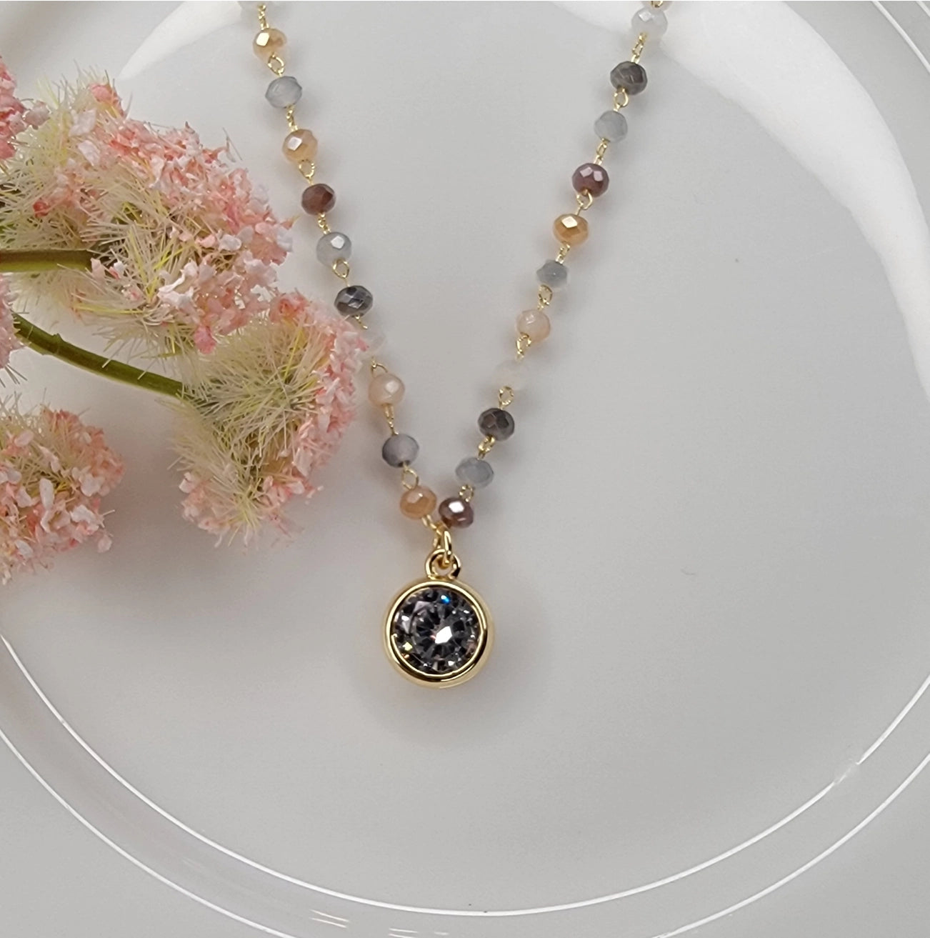 Rae Necklace